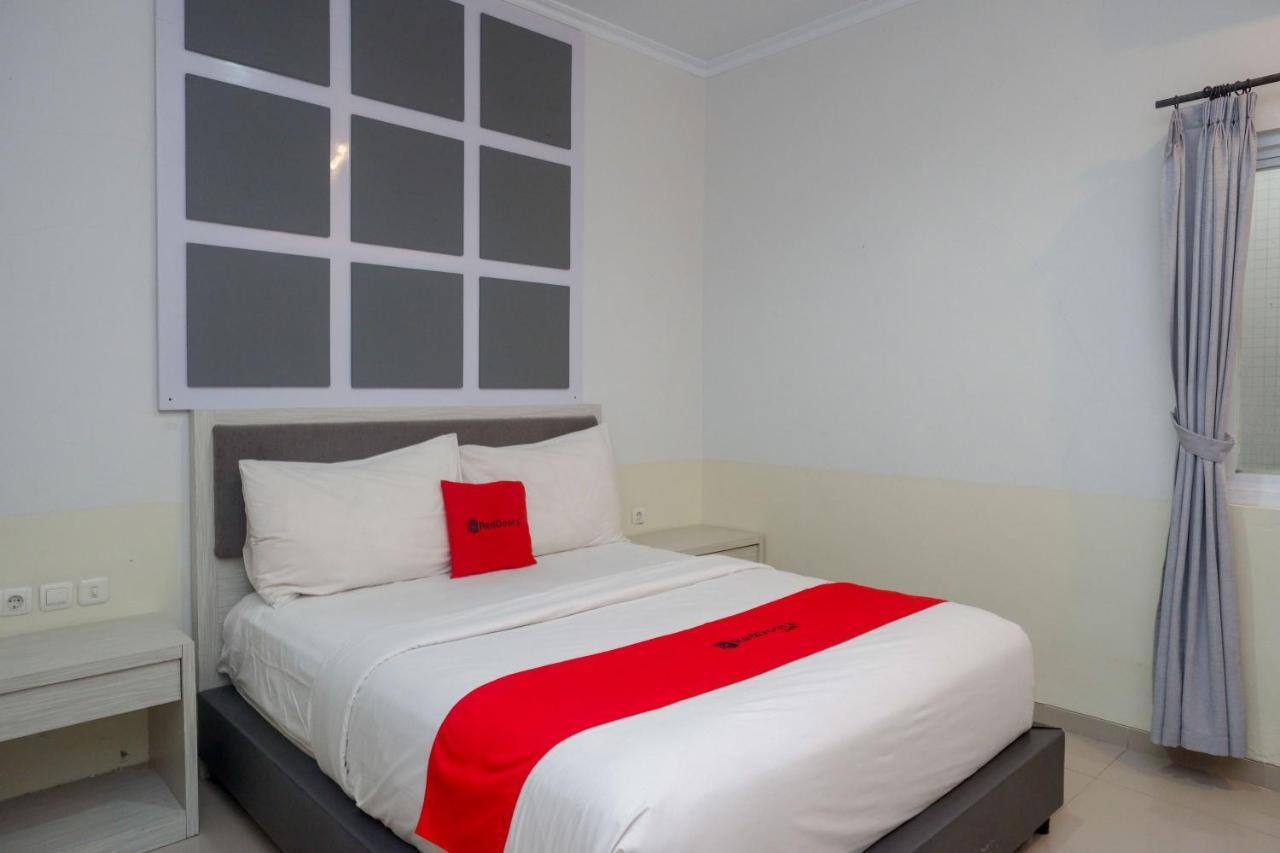 Reddoorz Near Jogja City Mall Melati Esterno foto