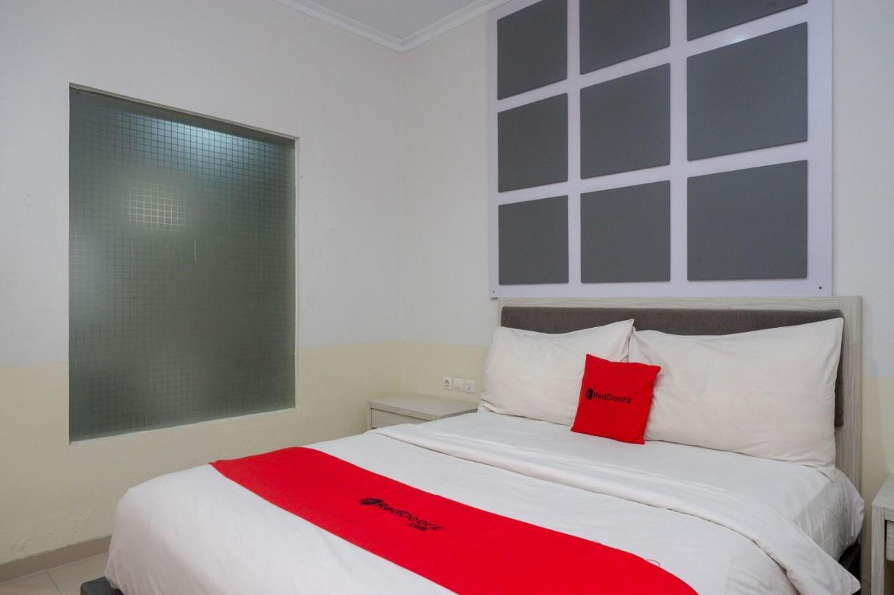 Reddoorz Near Jogja City Mall Melati Esterno foto