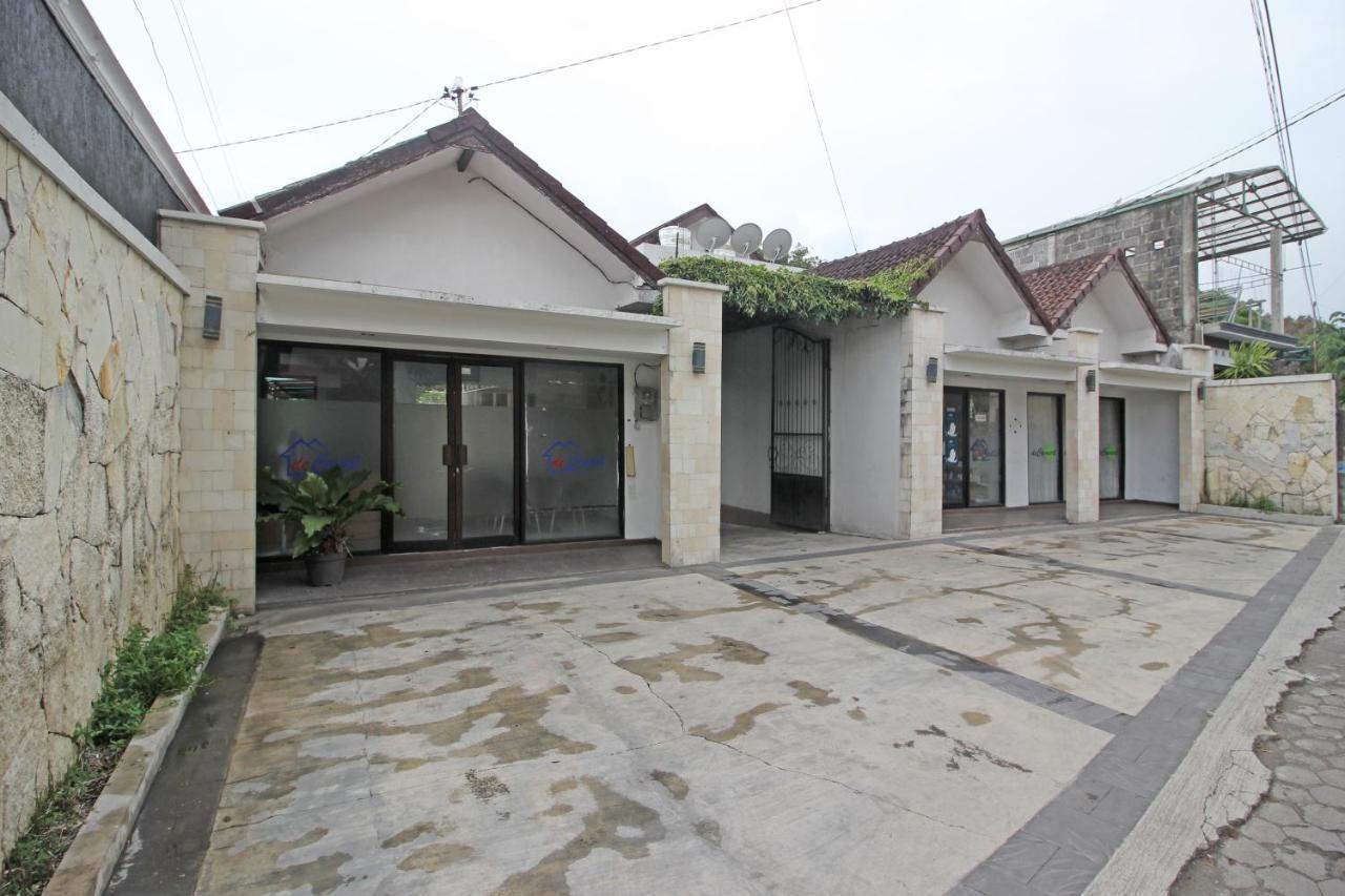 Reddoorz Near Jogja City Mall Melati Esterno foto